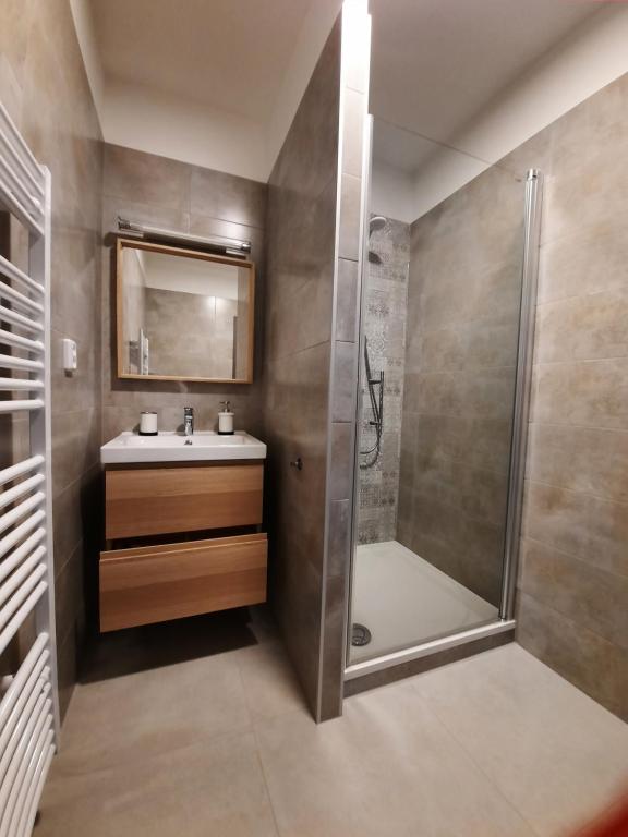 Penzion Zahrada nad řekou, restaurace a kavárna - PARKOVÁNÍ GRÁTIS room 2