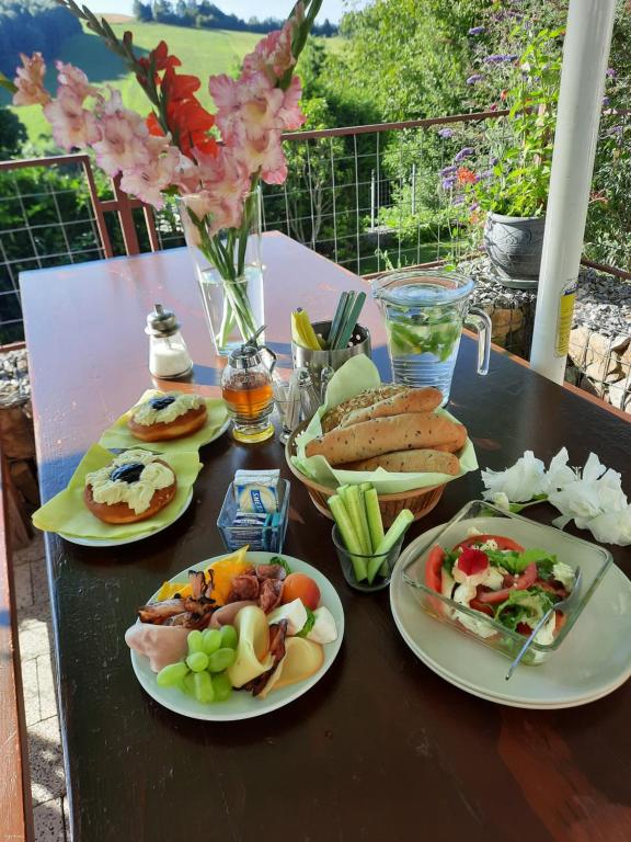 Penzion Zahrada nad řekou, restaurace a kavárna - PARKOVÁNÍ GRÁTIS room 5